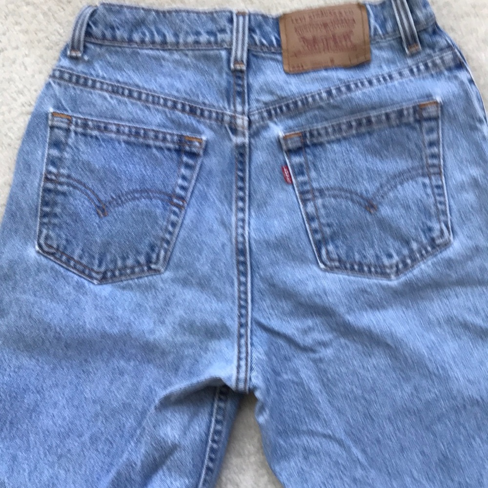Vintage Levi's 521 Hi Rise Taper Fit Jeans - Picture 5 of 14